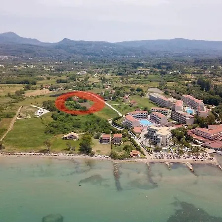 Dionysias House Дом отдыха *