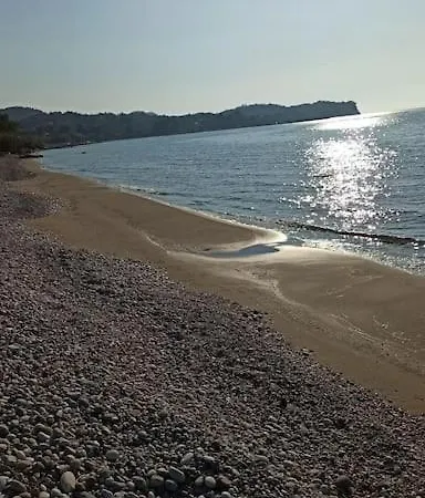 Dionysias House * Astrakeri